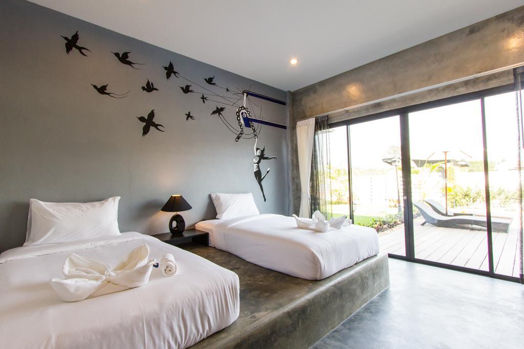 The Bike Loft Family Hostel Hua Hin Bagian luar foto