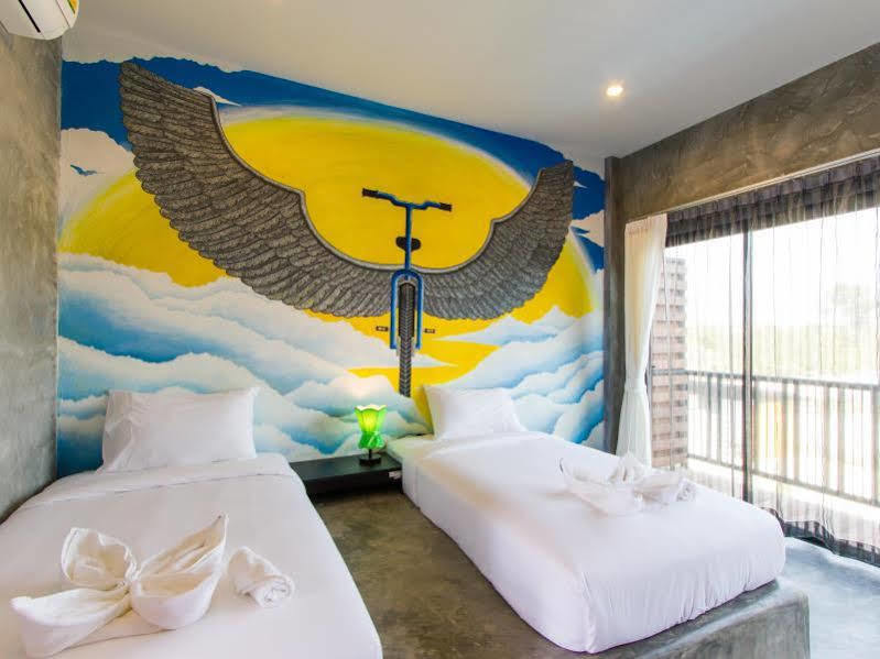 The Bike Loft Family Hostel Hua Hin Bagian luar foto